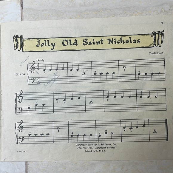 VNTG (1945) Christmas Piano Music Book for Piano: Decor and/or Use (final price) - Picture 8 of 16